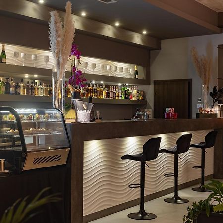 Hotel Moran & Spa Powidz  Ngoại thất bức ảnh